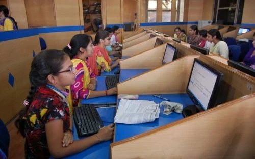 Dev Samaj College For Women (DSCW) campus gallery