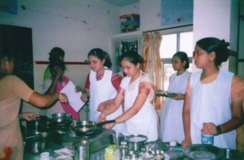 Eashwari Bai Memorial College of Nursing (EBMCON) cover image 7