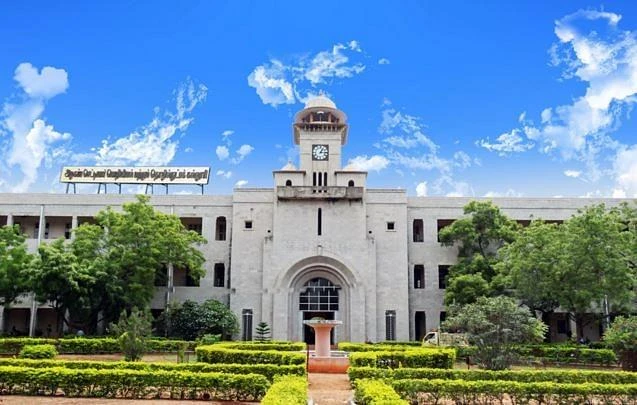 Alagappa Chettiar College of Engineering and Technology cover image 2