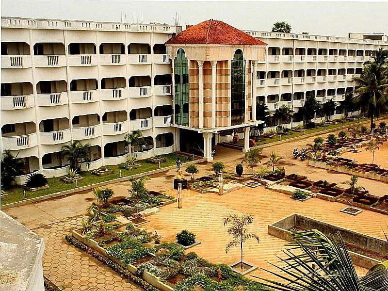BVC Institute of Technology and Science (BVCITS) cover image 2