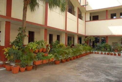 GS College of Commerce and Economics cover image 7