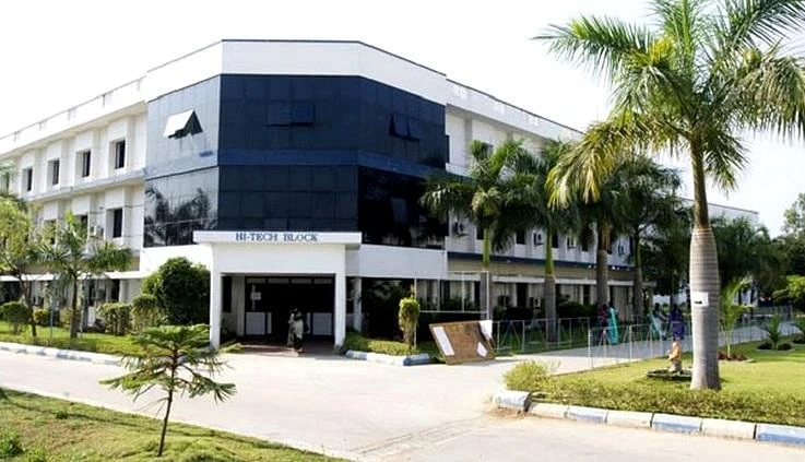 GKM College of Engineering and Technology (GKMCET) cover image 2