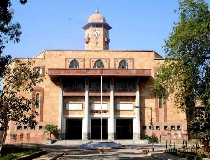 Bhavan's Shri IL Pandya Arts Sci & Jashodabahen Shah Commerce College cover image 2