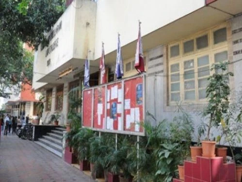 HR College of Commerce and Economics campus gallery