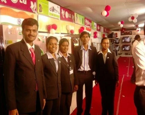 Hirachand Nemchand College of Commerce cover image 5