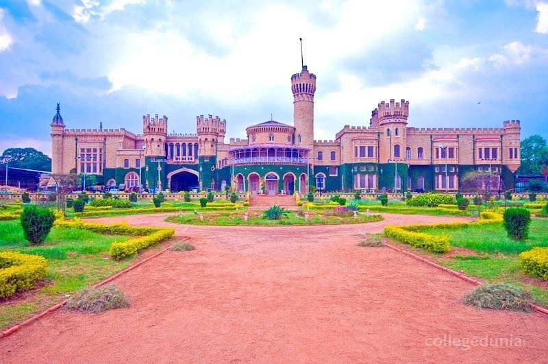 GEMS B School (GEMS) cover image 2