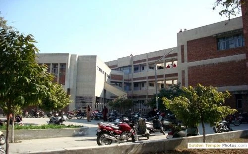 Guru Nanak Dev University College (GNDUC) cover image 7