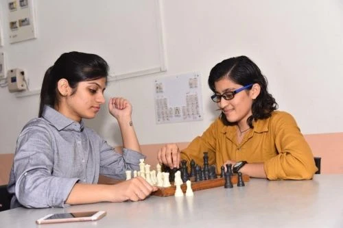 IILM Academy of Higher Learning cover image 3