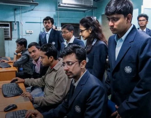 Indian Institute of Social Welfare and Business Management (IISWBM) cover image 7