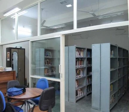 Indian Institute of Management (IIMU) cover image 5