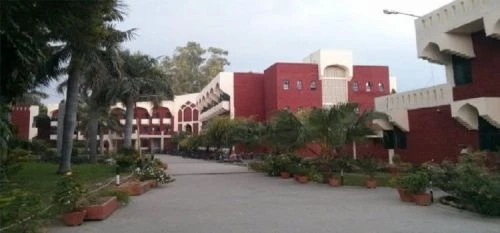 Aligarh Muslim University (AMU) cover image 2