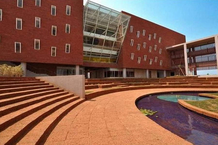 International Management Institute (IMI) cover image 2