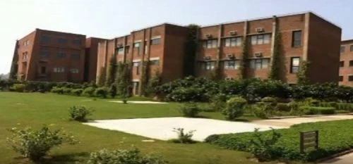IILM Institute for Higher Education cover image 5