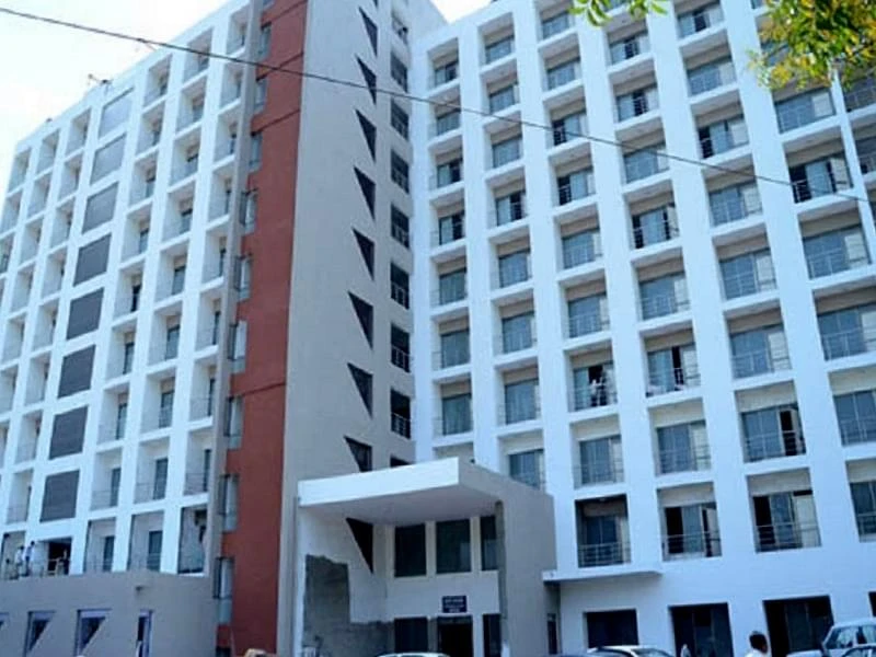 GMERS Medical College & Hospital cover image 2