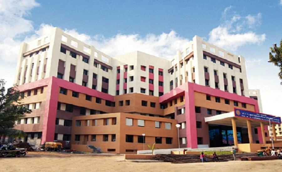 HBT Medical College & Dr. R.N. Cooper Municipal General Hospital cover image 2