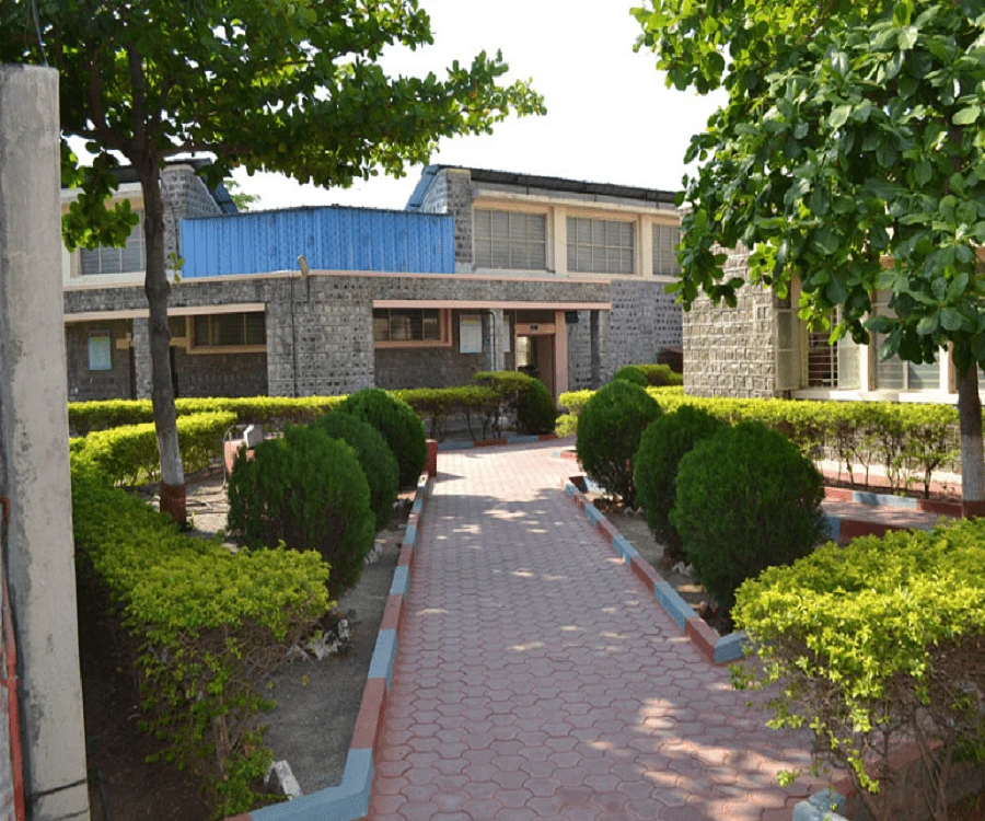 Dr. Vithalrao Vikhe Patil College of Pharmacy cover image 2