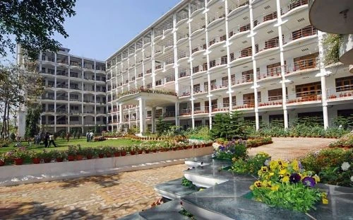 Era University - (EU) campus gallery