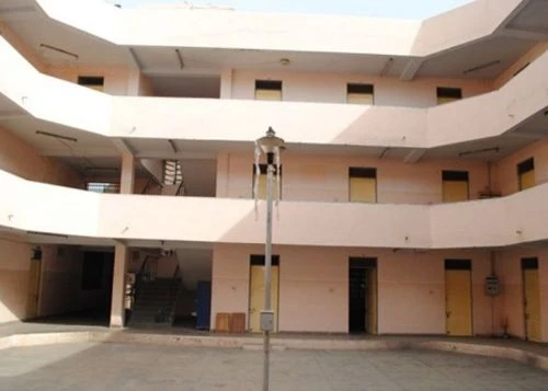 Indian Institute of Handloom Technology - (IIHT) cover image 5