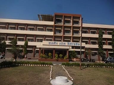 Indore Women's Polytechnic College cover image 2