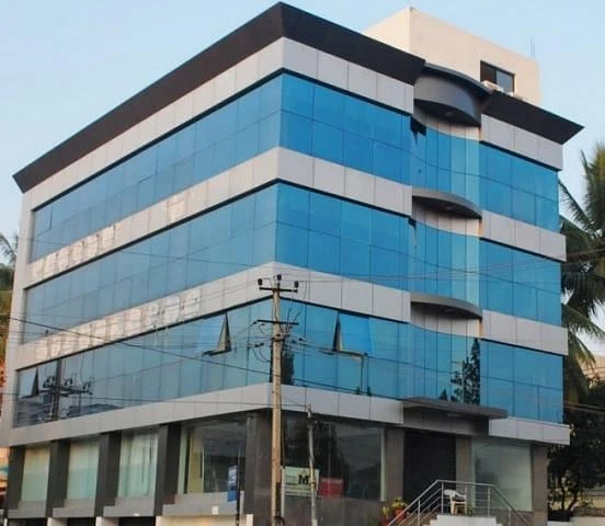 Best International Business School cover image 2