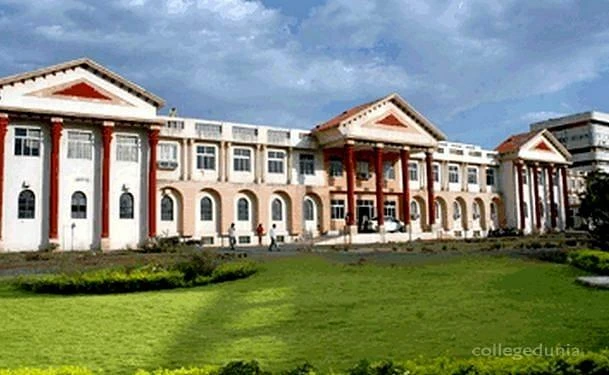 Dr. Panjabrao Deshmukh College of Law cover image 2