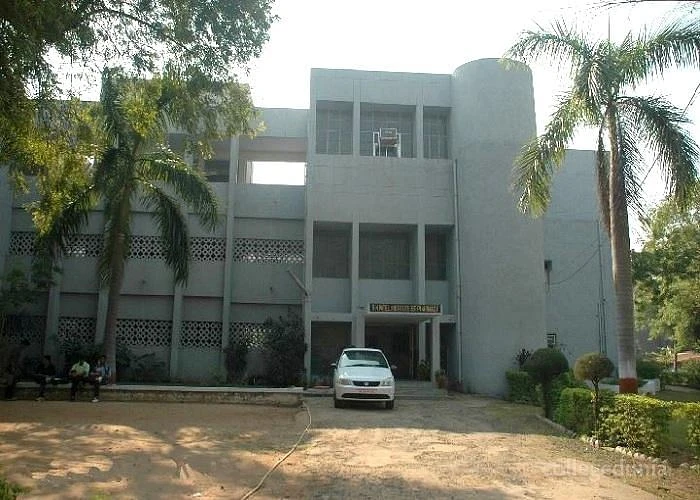 AR College of Pharmacy and GH Patel Institute of Pharmacy cover image 2