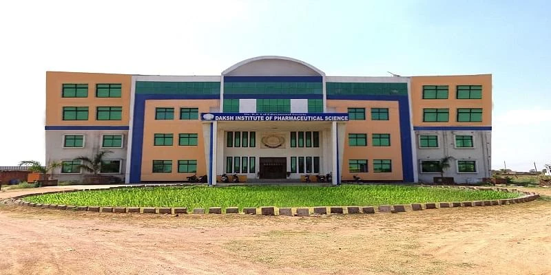 Daksh Institute of Pharmaceutical Science cover image 2