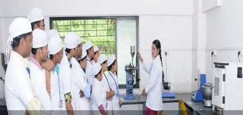 Ideal College of Pharmacy cover image 3