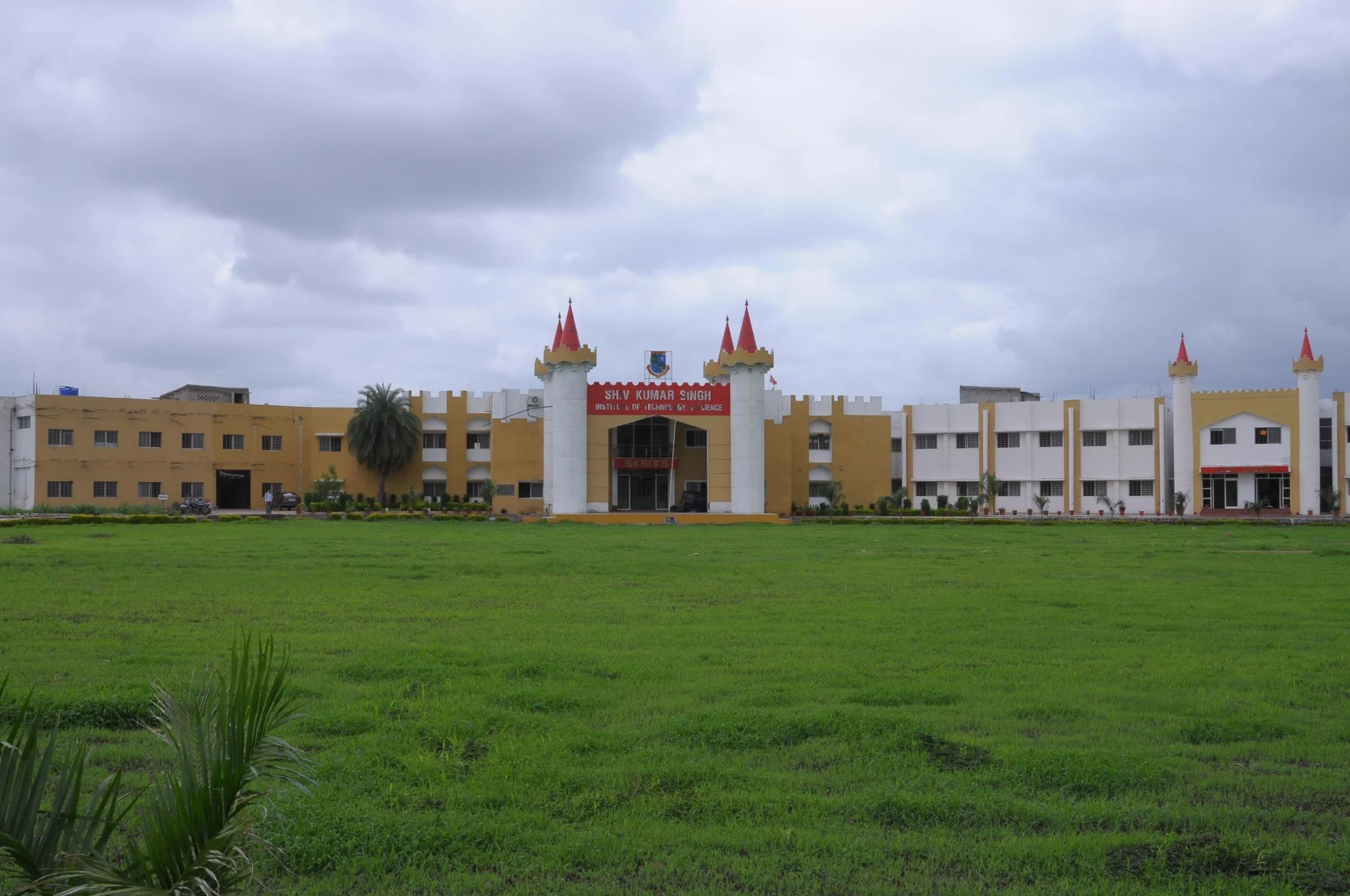 Shiv Kumar Singh Institute of Technology & Science (SKSITS) campus