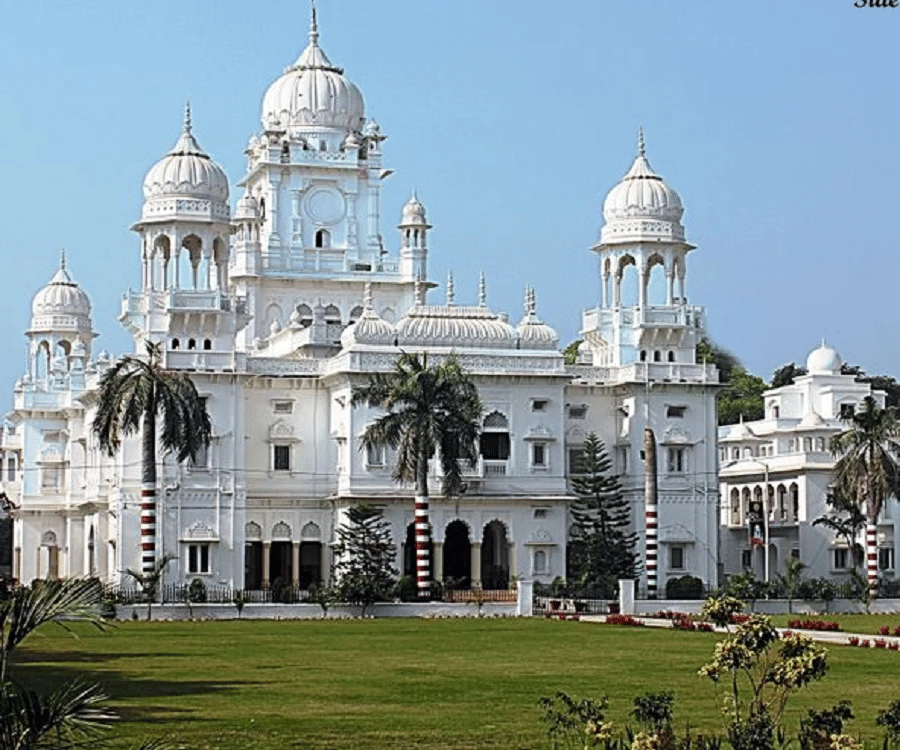 King George's Medical University (KGMU) campus