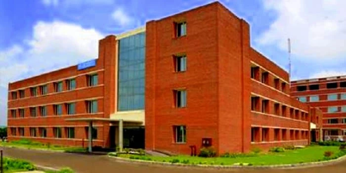 JK Padampat Singhania Institute of Management and Technology (JKPS) campus