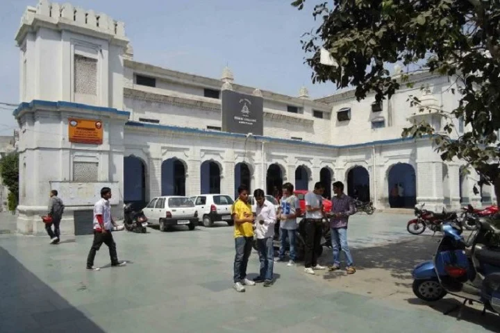 Hindu College campus