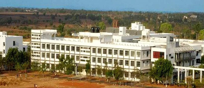 Smt Kamala & Sri Venkappa M Agadi College of Engineering & Technology - (SKSVMACET) campus
