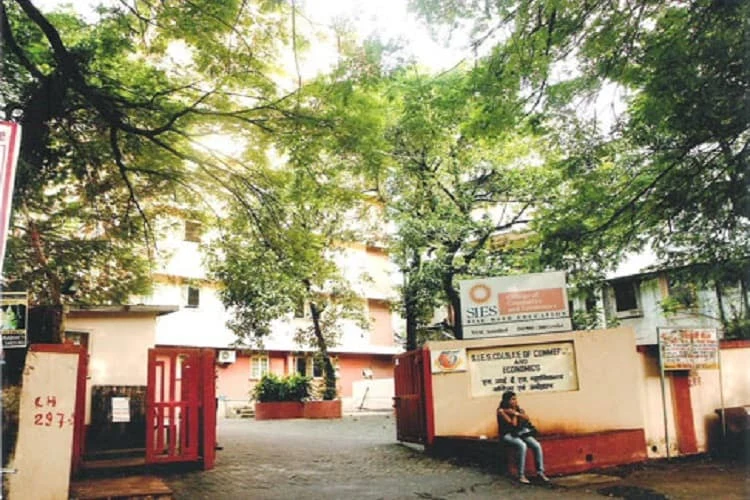 SIES College of Commerce and Economics campus