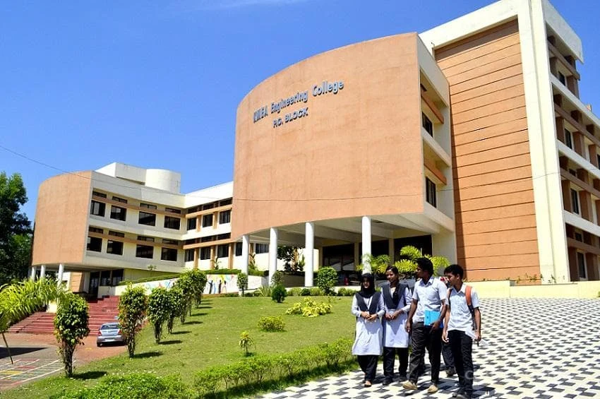 KMEA Engineering College (KMEA EC) campus