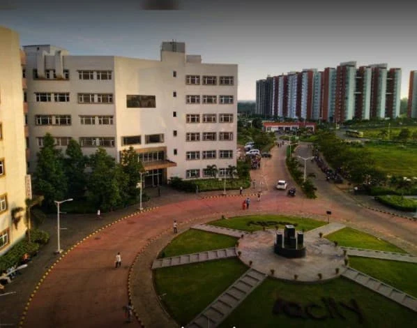 IQ City Medical College campus