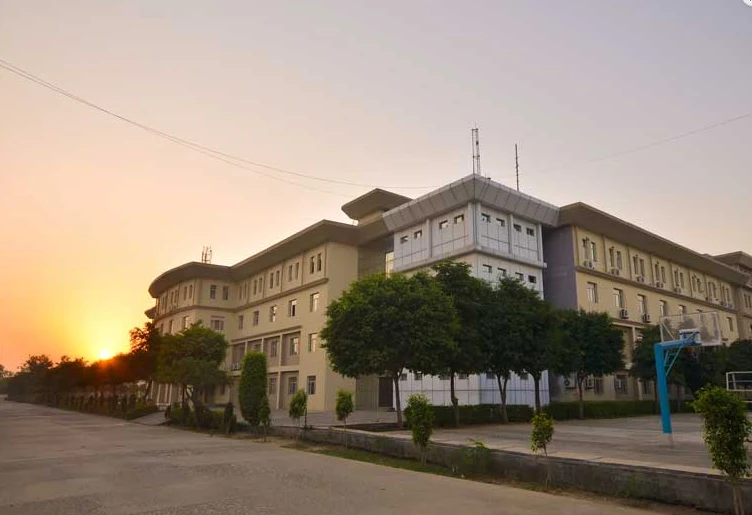 Shri Ram College of Engineering and Management (SRCEM) campus