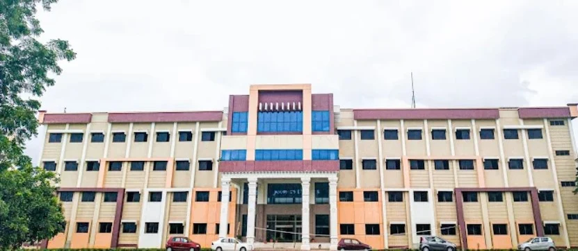 Ravindra College of Engineering for Women (RCEW) campus