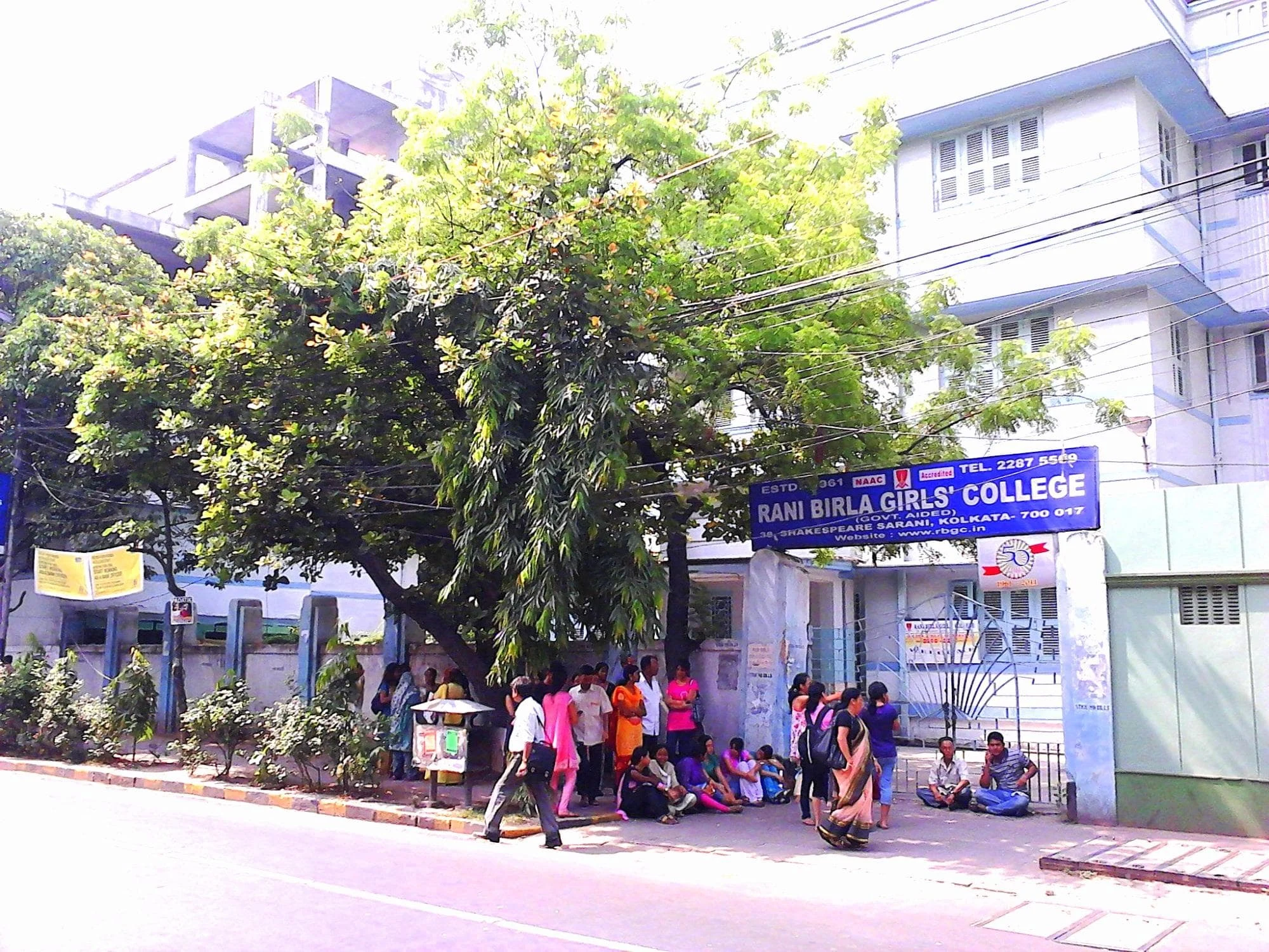 Rani Birla Girl's College campus