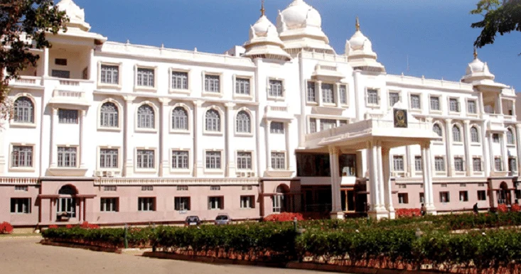 Sri Devaraj URS Academy of Higher Education & Research campus