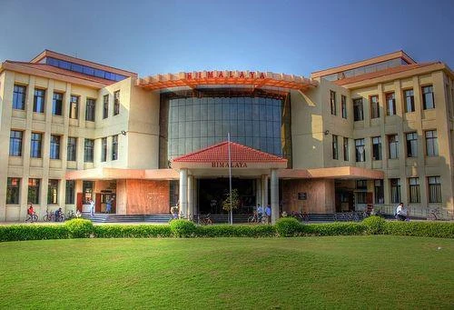IIT Madras - Indian Institute of Technology (IITM) cover image 1