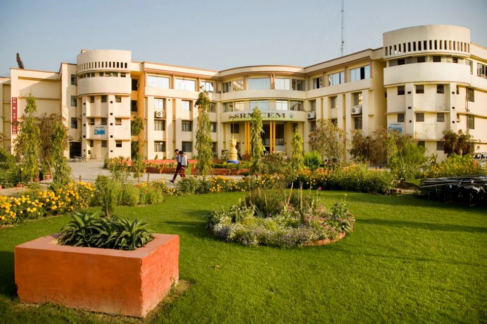 Shri Ramswaroop Memorial College of Engineering and Management - (SRMCM) campus