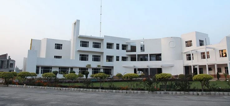 Ferozepur College of Engineering and Technology (FCET) campus