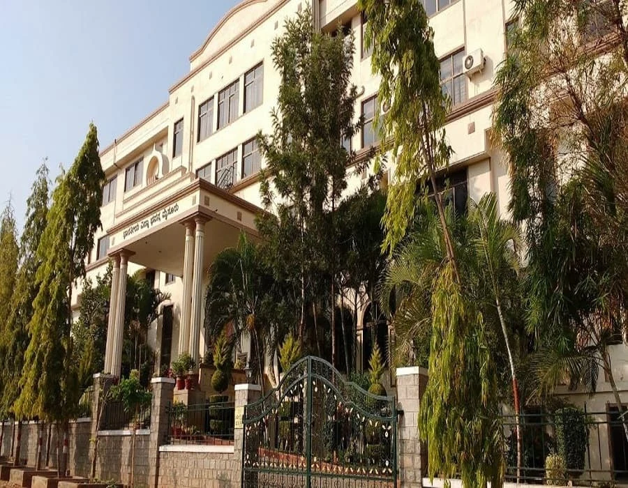 Bhavan's Priyamvada Birla Institute of Management (BPBIM) campus