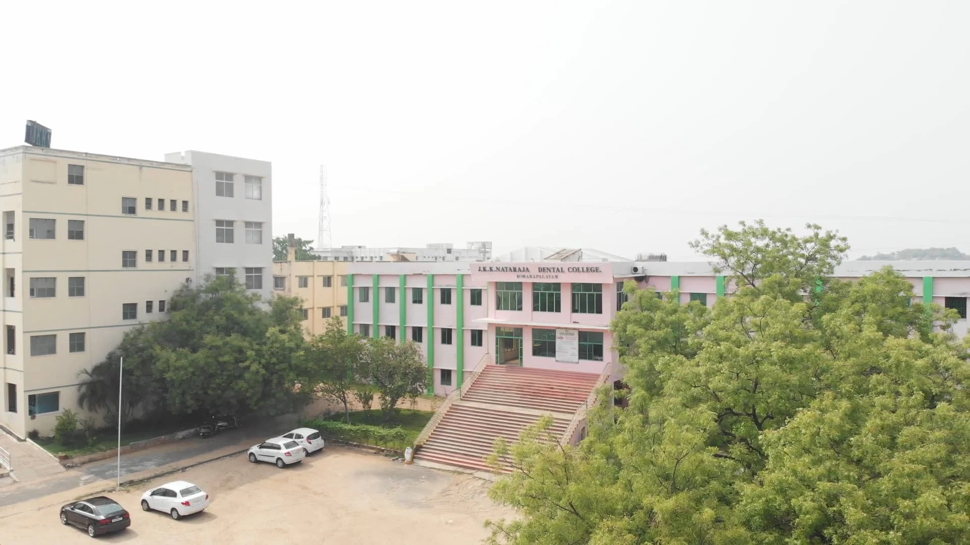 JKK Nattraja Dental College and Hospital (JKKNDCH) campus