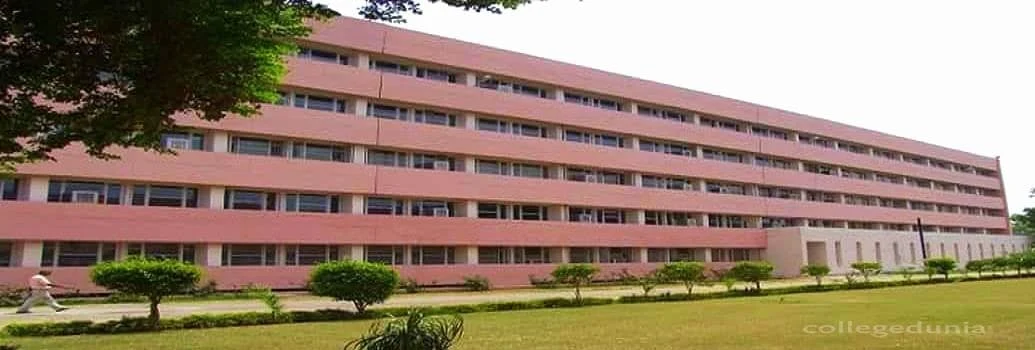 Pandit Bhagwat Dayal Sharma University of Health Sciences campus