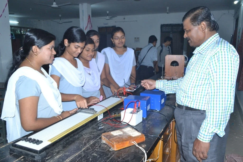 Maharaja Manindra Chandra College campus