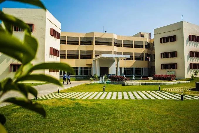 KDK College of Engineering campus