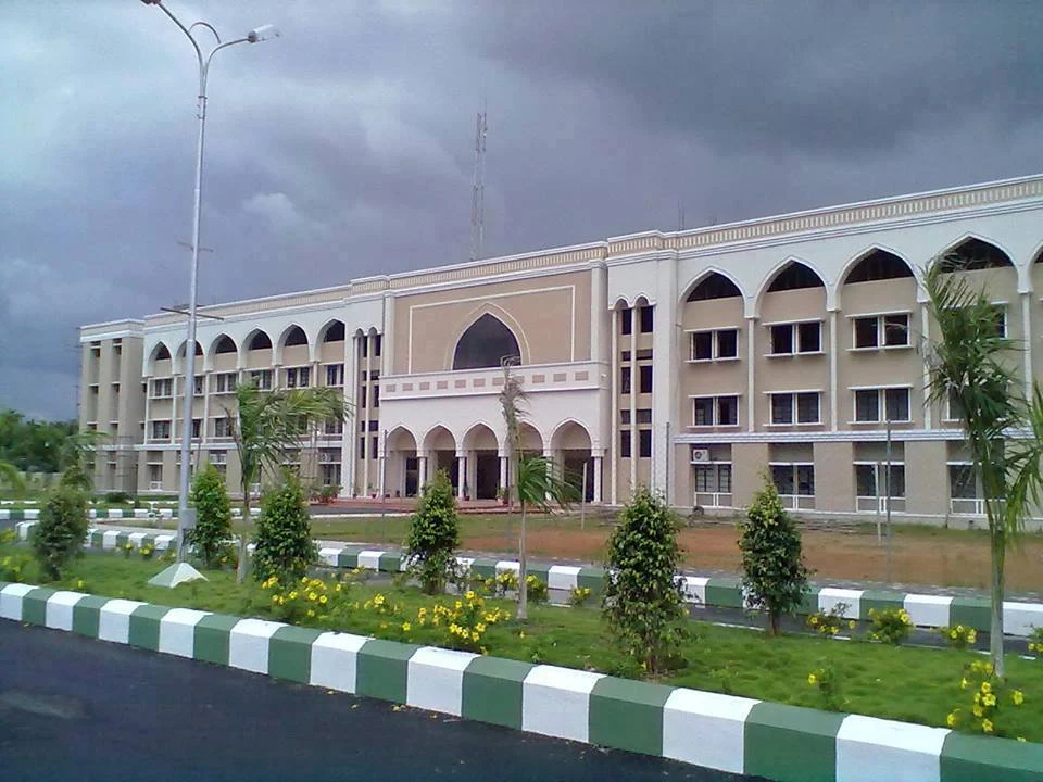 As-Salam College of Engineering and Technology campus