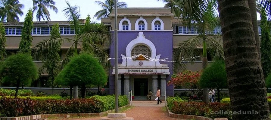 Bhavan's College campus